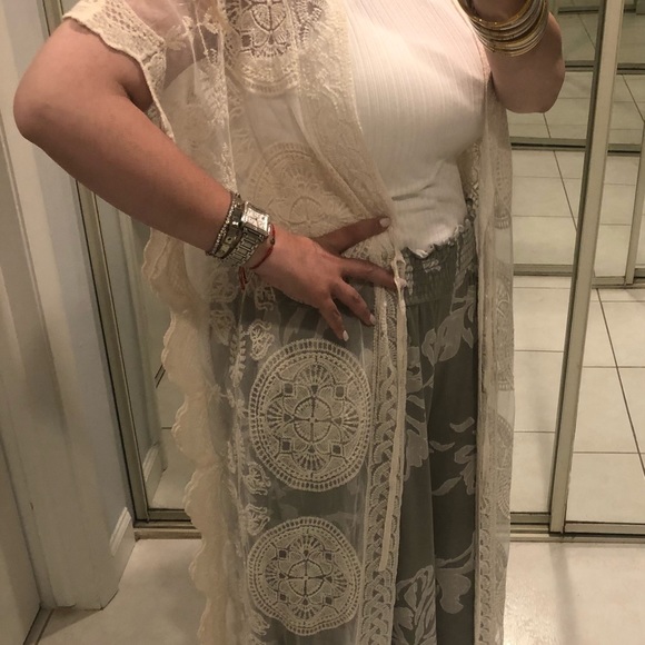 Lace cover up or what have you! - Picture 5 of 9